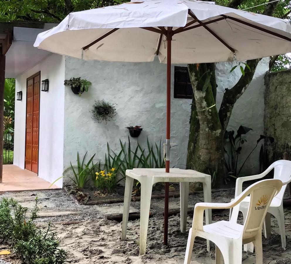 Вилла Casa A Beira Do Rio Jaguareguava Na Mata Atlantica Em Bertioga Sp Экстерьер фото