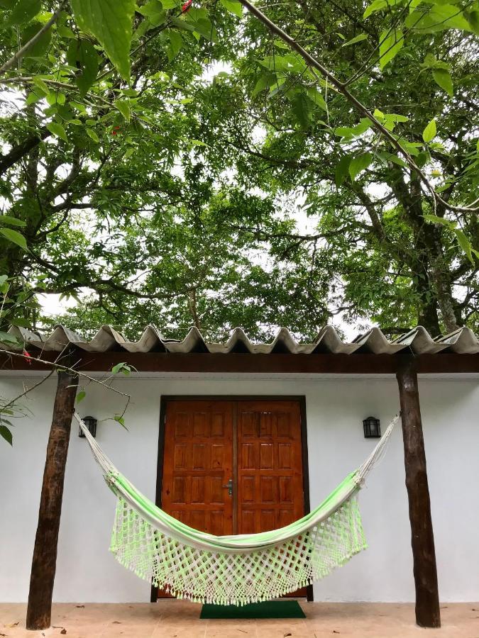Вилла Casa A Beira Do Rio Jaguareguava Na Mata Atlantica Em Bertioga Sp Экстерьер фото