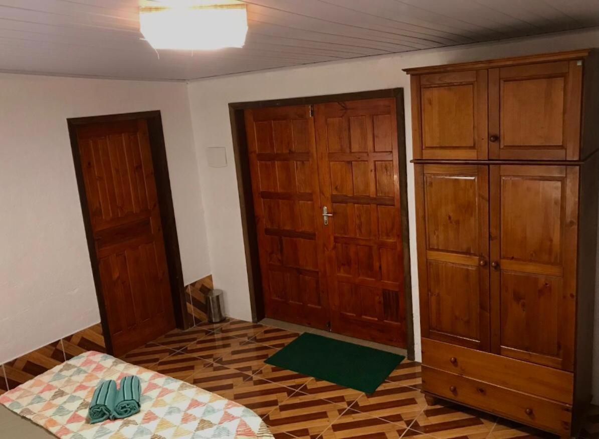 Вилла Casa A Beira Do Rio Jaguareguava Na Mata Atlantica Em Bertioga Sp Экстерьер фото